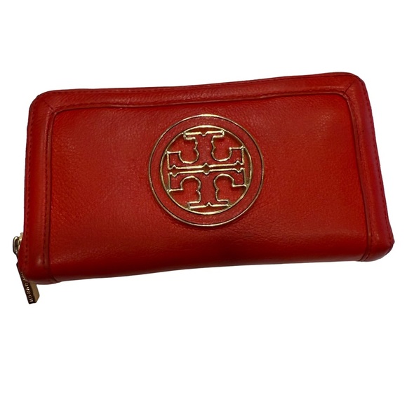 Tory Burch Women’s Amanda Zip Around Long Wallet Red Leather Gold Logo - Picture 1 of 11
